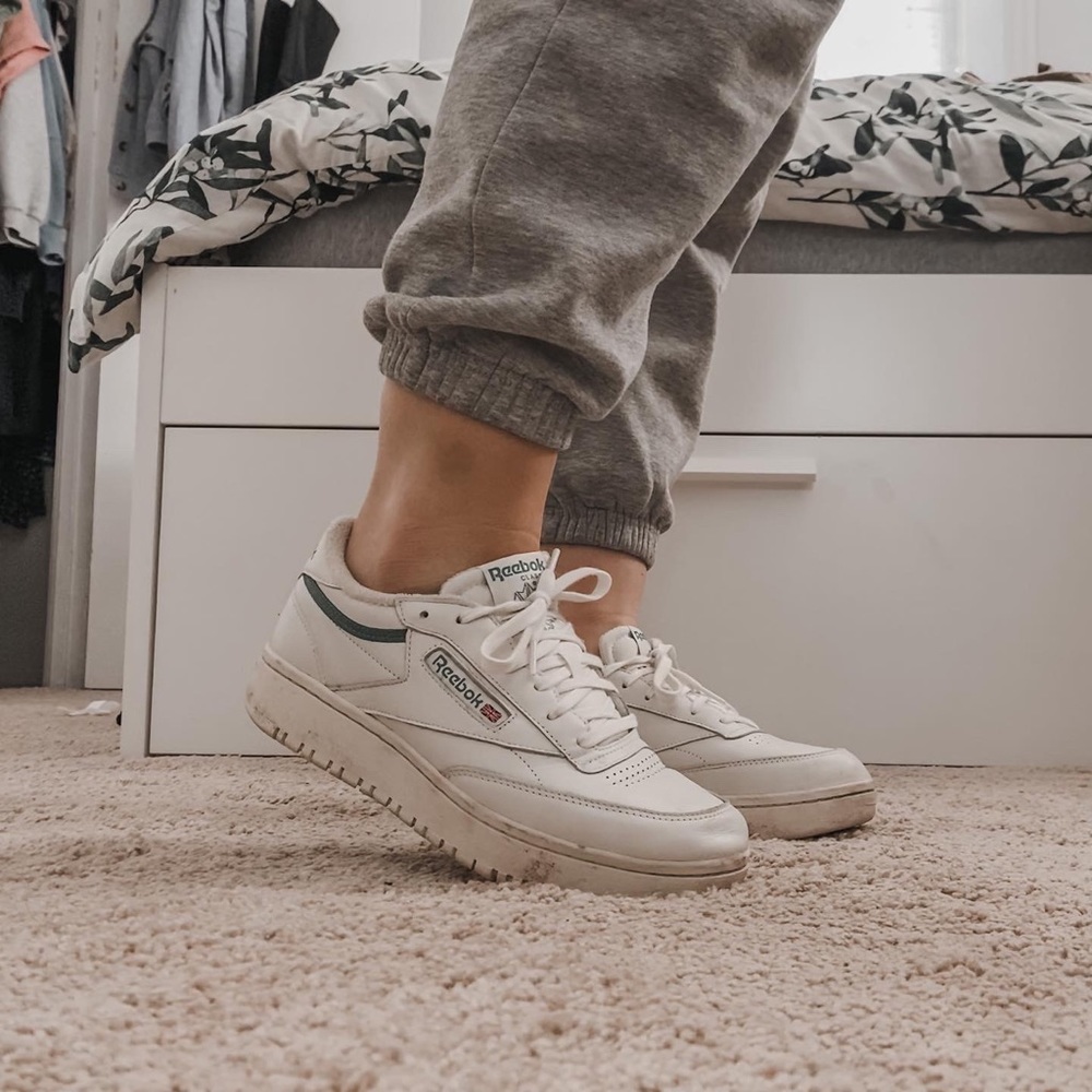 Reeboks club c